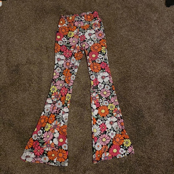 Flared Leggings W/ Colorful Flower Design - Picture 3 of 3